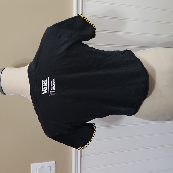 💥Cropped vans national geographic tshirt - Picture 2 of 3